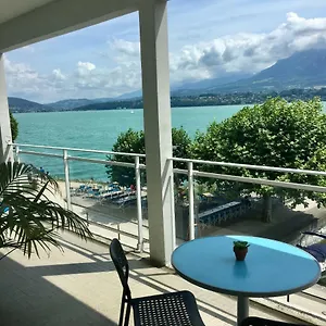 escapade-au-bord-du-lac-du-bourget.hotels-rhonealpes.com/