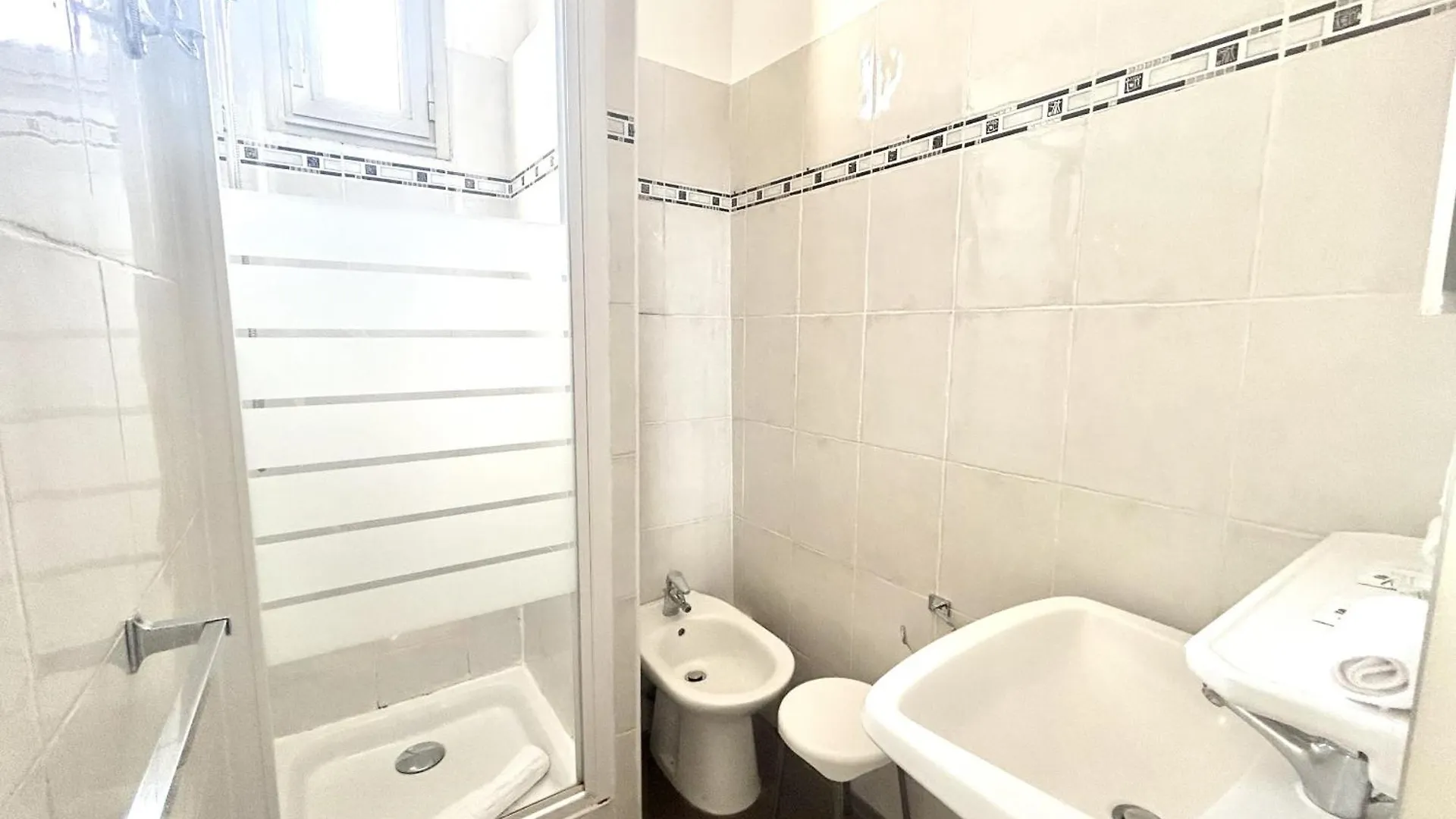 Aparthotel Riviera - Grimaldi Ac - Promenade Des Anglais - Balcon Victor Hugo 2 Nice France